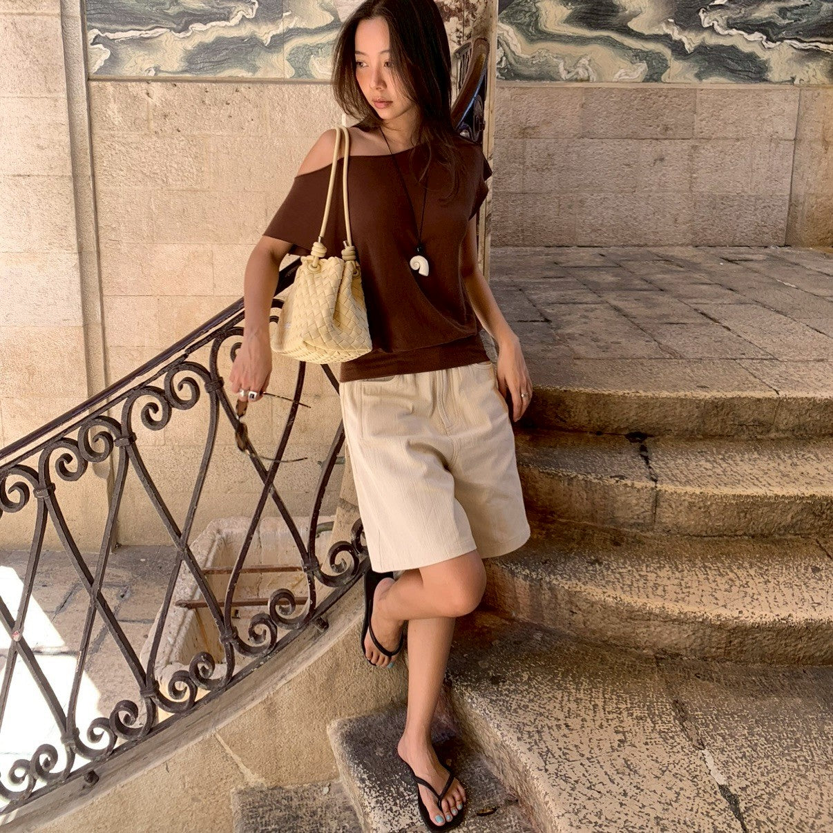SOMETHING VACANCES SHORTS (CREAM)