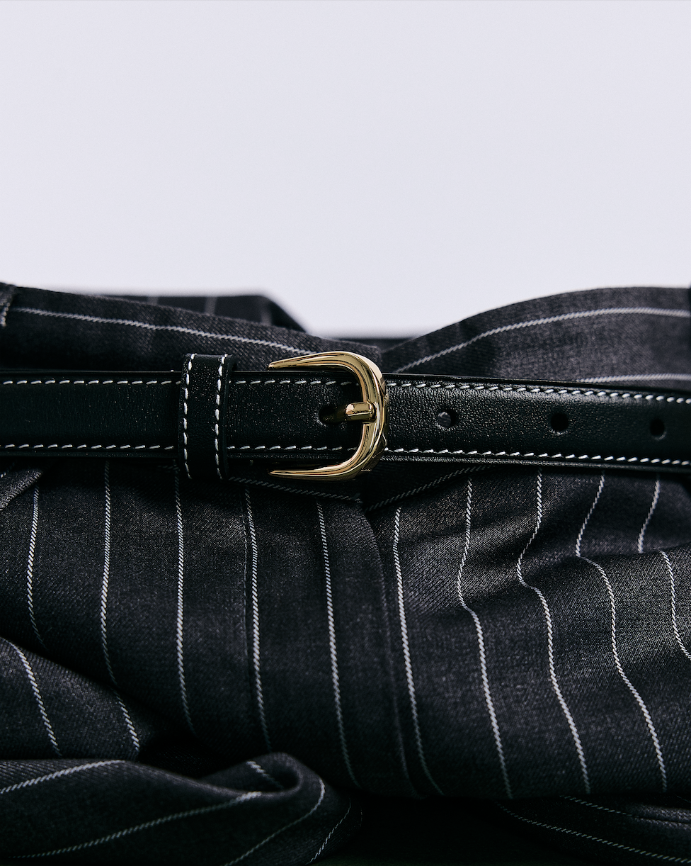 SOMETHING THE CLASSIC BELT (BLACK COWHIDE)