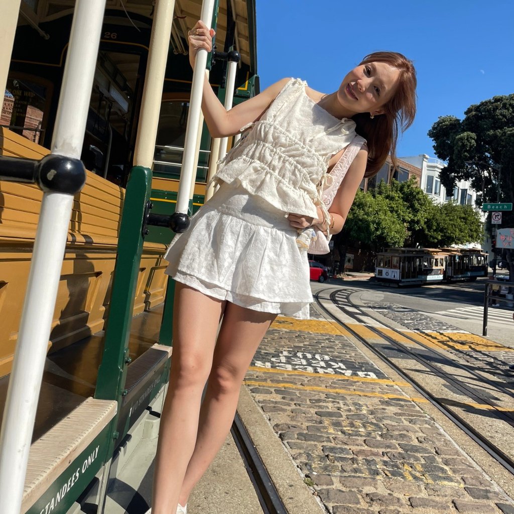 SOMETHING LACE SKORT