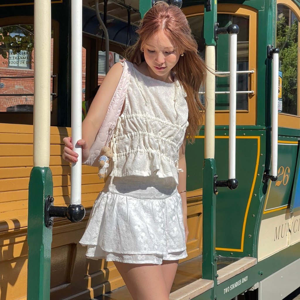 SOMETHING LACE SKORT